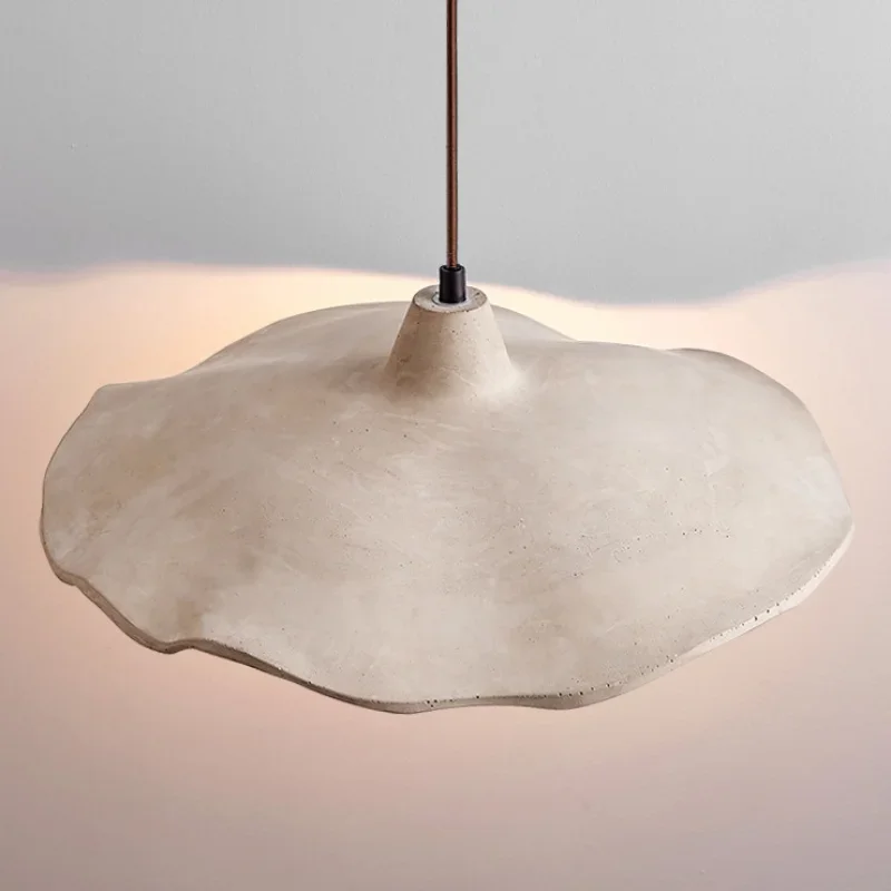 Lámpara colgante de brisa tranquila de estilo japonés, luz colgante de micro cemento para mesita de noche de dormitorio, luz LED para restaurante en casa de familia