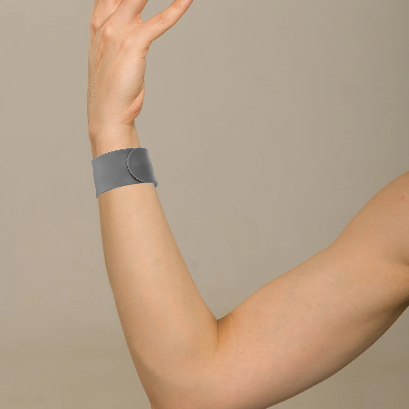 24 Uds. Pulseras de bofetada de silicona de Color sólido, pulseras flexibles cómodas para niños, recuerdo de fiesta, bandas a presión para cumpleaños en el aula