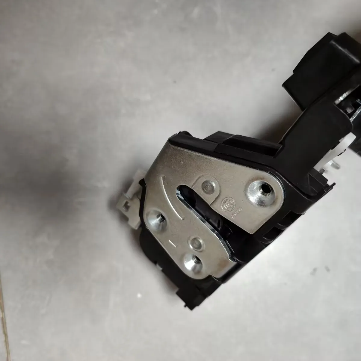 Good Quality Car Door Lock to Geely EMGRAND X7 GX7 EX7 SX7