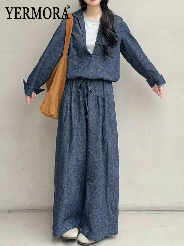 

Женский комплект YERMORA из двух предметов: синяя джинсовая повседневная футболка с V-образным вырезом и длинными рукавами, свободные новые широкие брюки. Модная коллекция Весна-Осень 2026