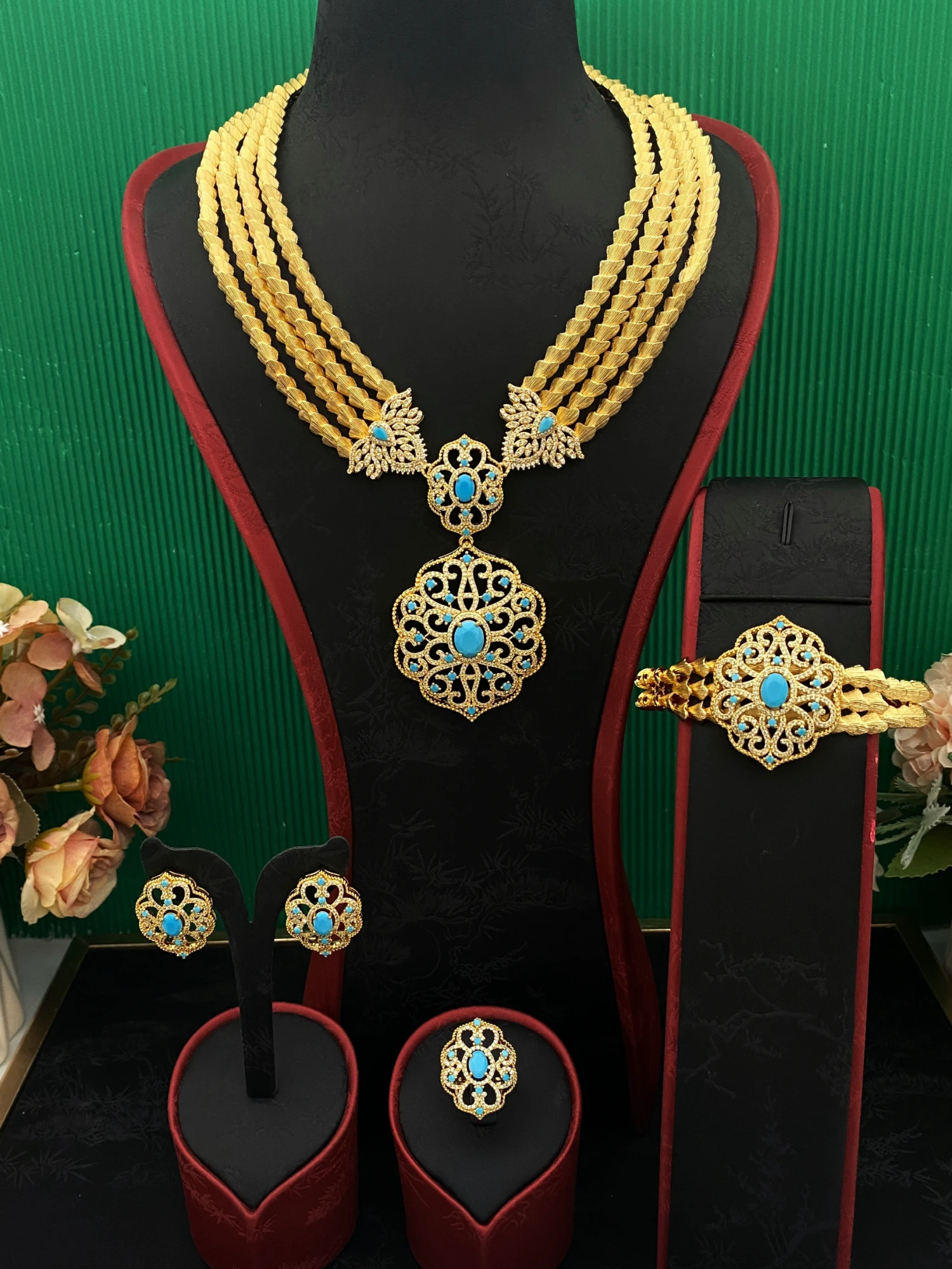 

JRH Festival Gift Exquisite Women's Jewelry Set Gold Plated Copper Zircon Bracelet Ring Necklace Earring Set Perfect for Party