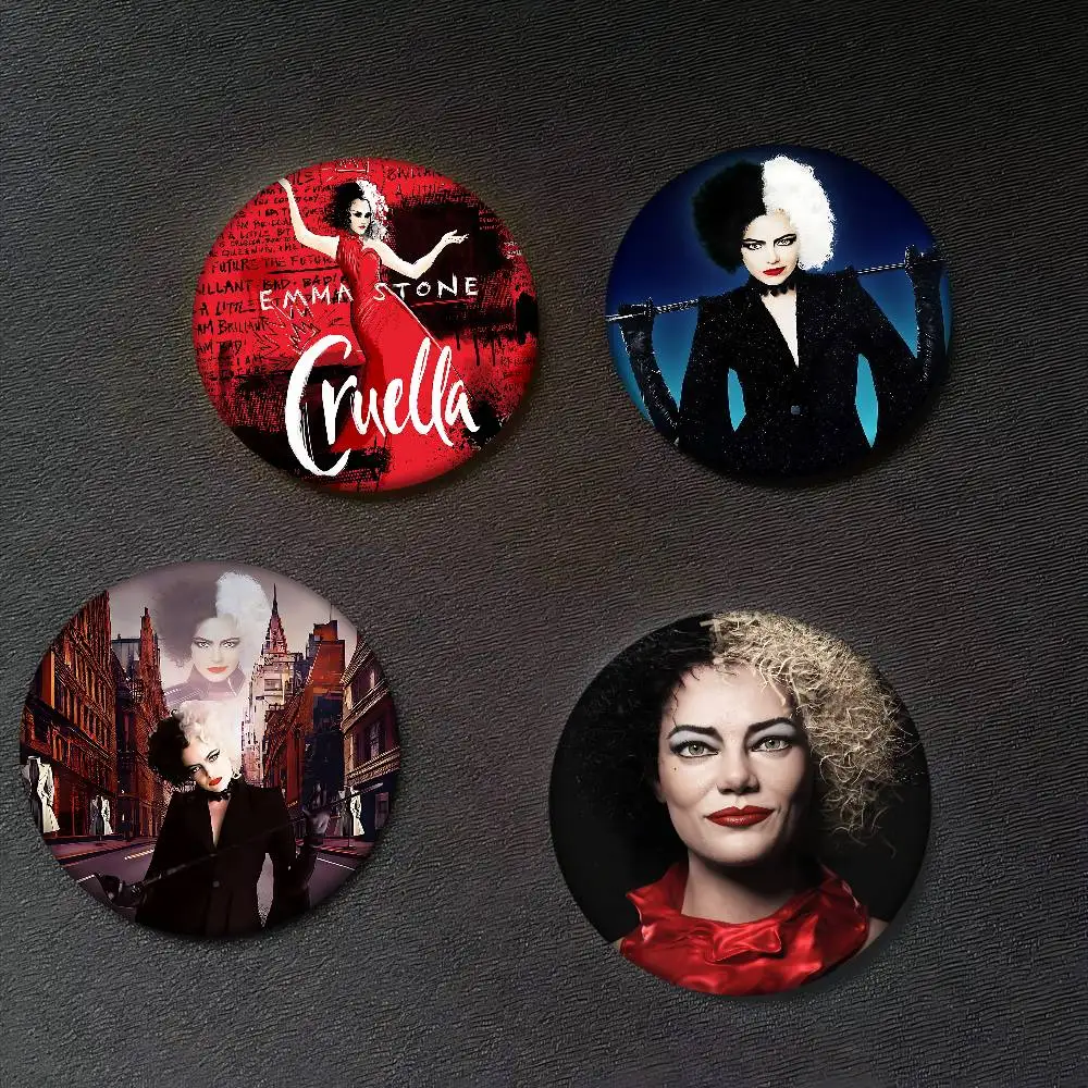 C-CRUELLA EMMA حجر الفيلم الكلاسيكي صفيح دبوس زر مخصص أنيمي دور المدرسة القديمة بروش الكرتون طوق شارة مجوهرات هدية المشجعين