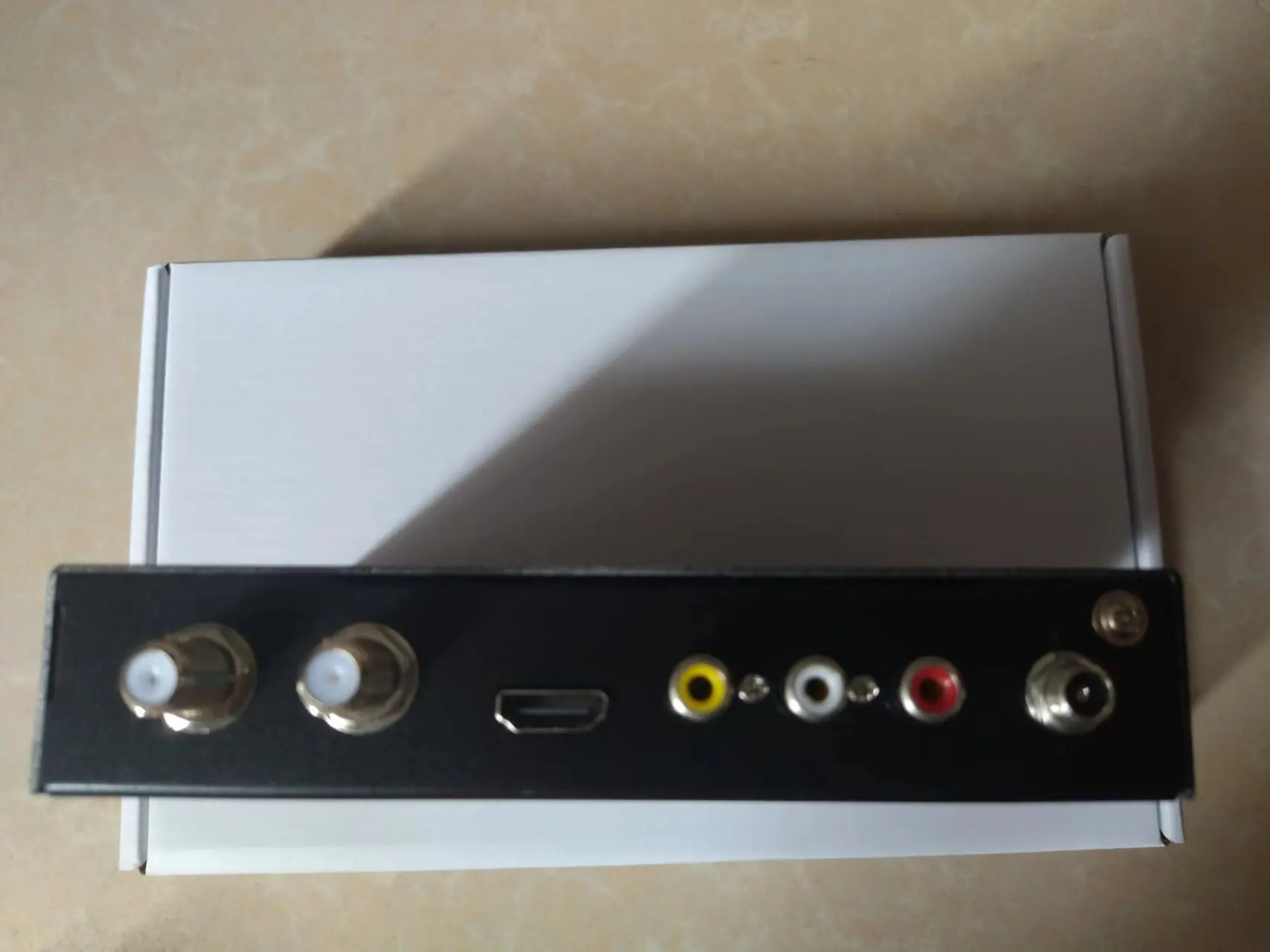 مُغير ساتلينك-ATSC ، مسار واحد ، HD من من من من من ، من أجل الولايات المتحدة الأمريكية ، كندا ، كوريا الجنوبية ، كوستا باندا ، مقابل من