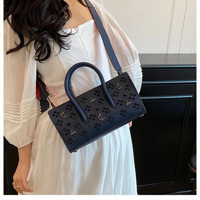 2025 Hollowed-out Tote Bag, Celebrity Style Shopping Bag, Large-capacity Single-shoulder Underarm Crossbody Women's Bag