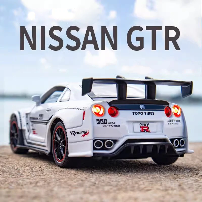 1:32 GTR R35 Alloy Sports Car Diecast Model Sound & Light Desktop Collection Decorative Gift Boy Display Ornament