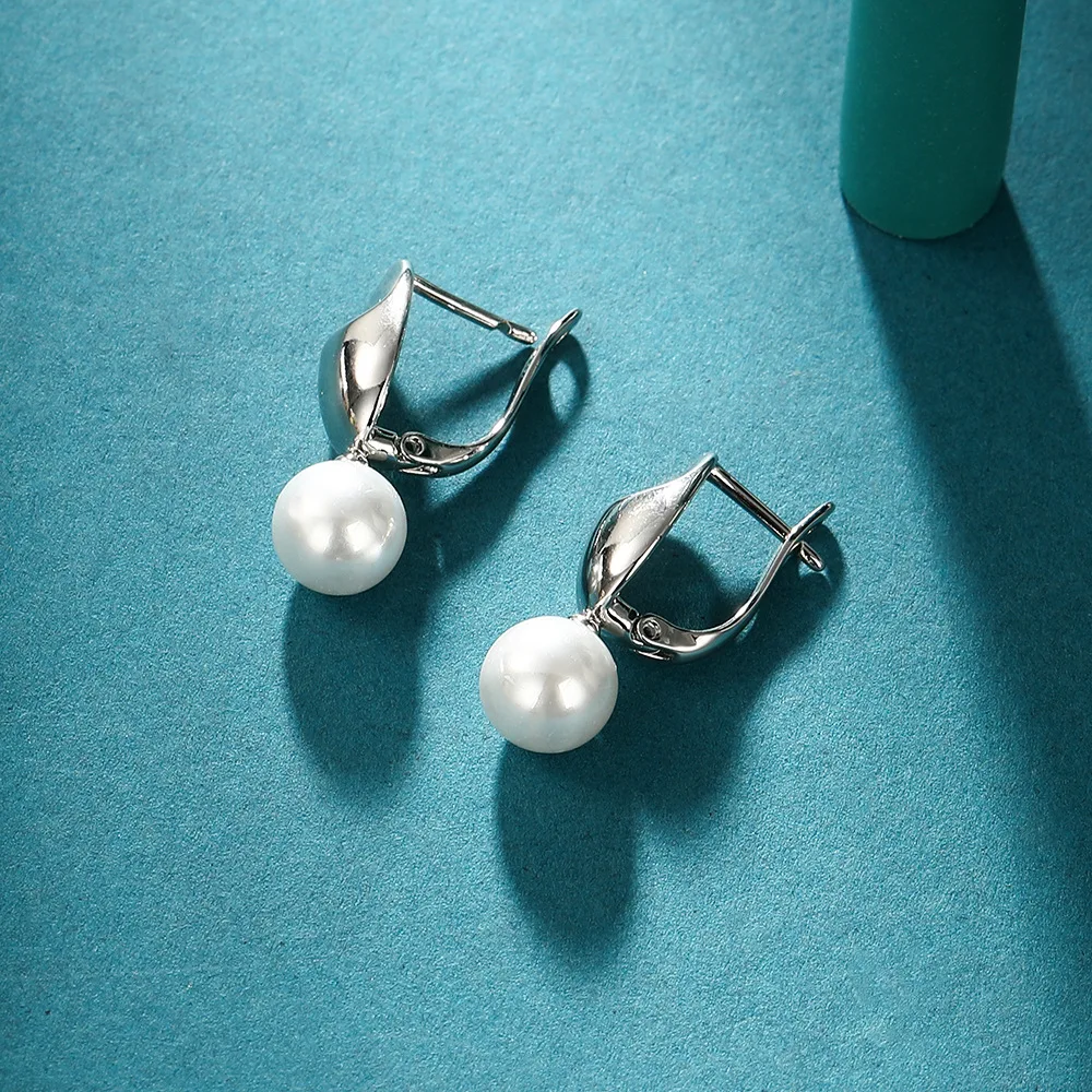 

New Design Sense Small Pearl Earrings For Women Personality Imitation Pearl Ear Buckles Advanced Sense Ear Jewelry