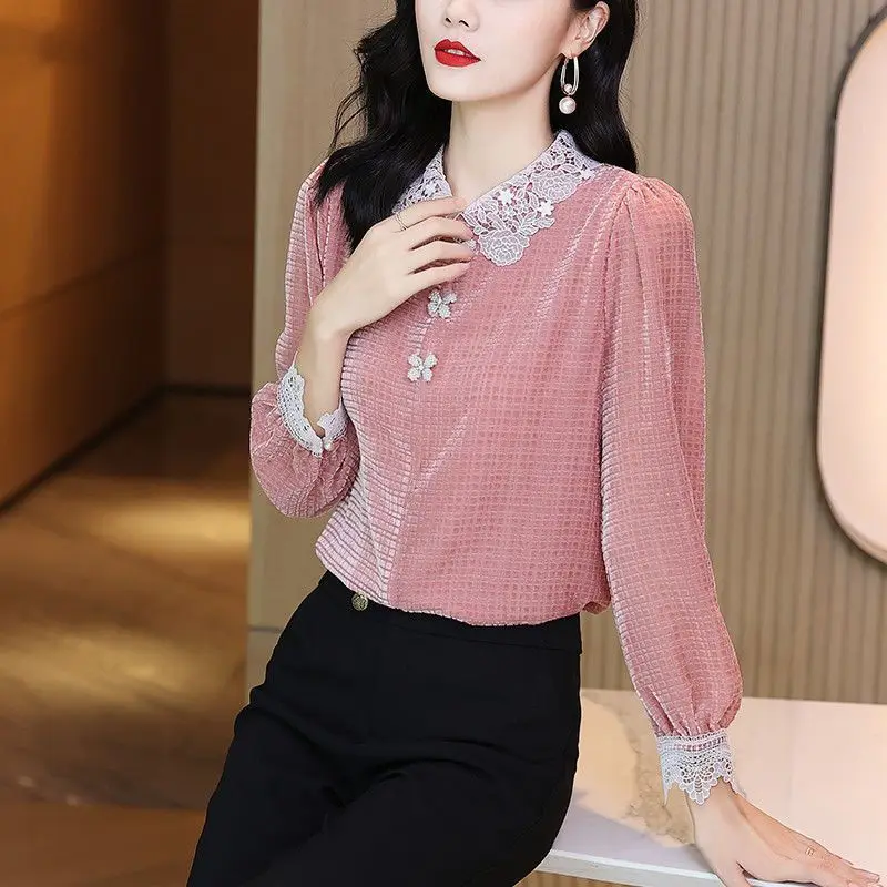 Spring Autumn Lace Patchwork Velvet Shirt Sweet Peter Pan Collar Women\'s Stylish Diamonds Three-dimensional Decoration Blouse