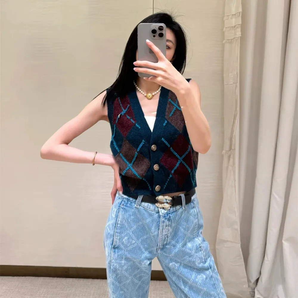 

High-End Version Parisian Retro Knitted Slimming Sweater Vest Faionable Embroidered Diamond Pattern Open Cardigan Series