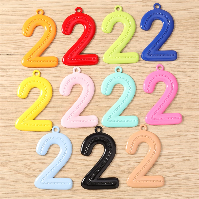 5 Stück niedliche, bunte Metallanhänger mit den Zahlen 0-9 zum Basteln von Schmuck, Halsketten, Ohrringen, Schlüsselanhängern und für DIY-Bastelarbeiten. – Detail 7