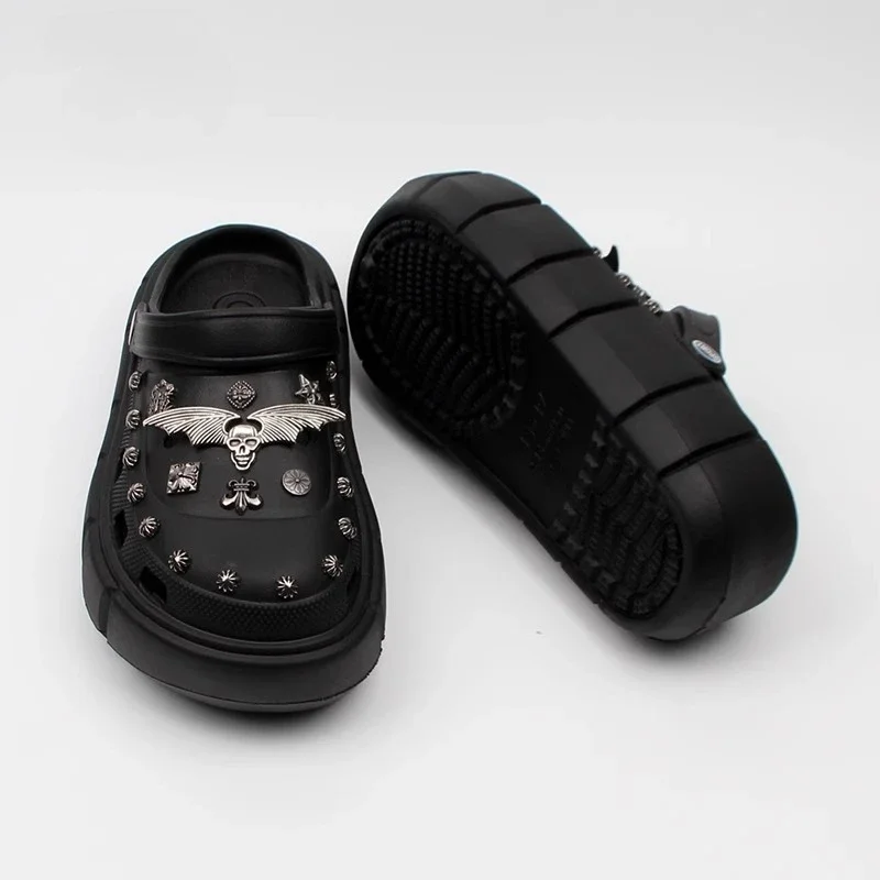 novedad-de-verano-estilo-al-aire-libre-tacon-de-cuna-tendencia-de-moda-sandalias-de-playa-con-remaches-retro-coreanos-zapatos-con-agujeros-de-estilo-punk-para-mujer