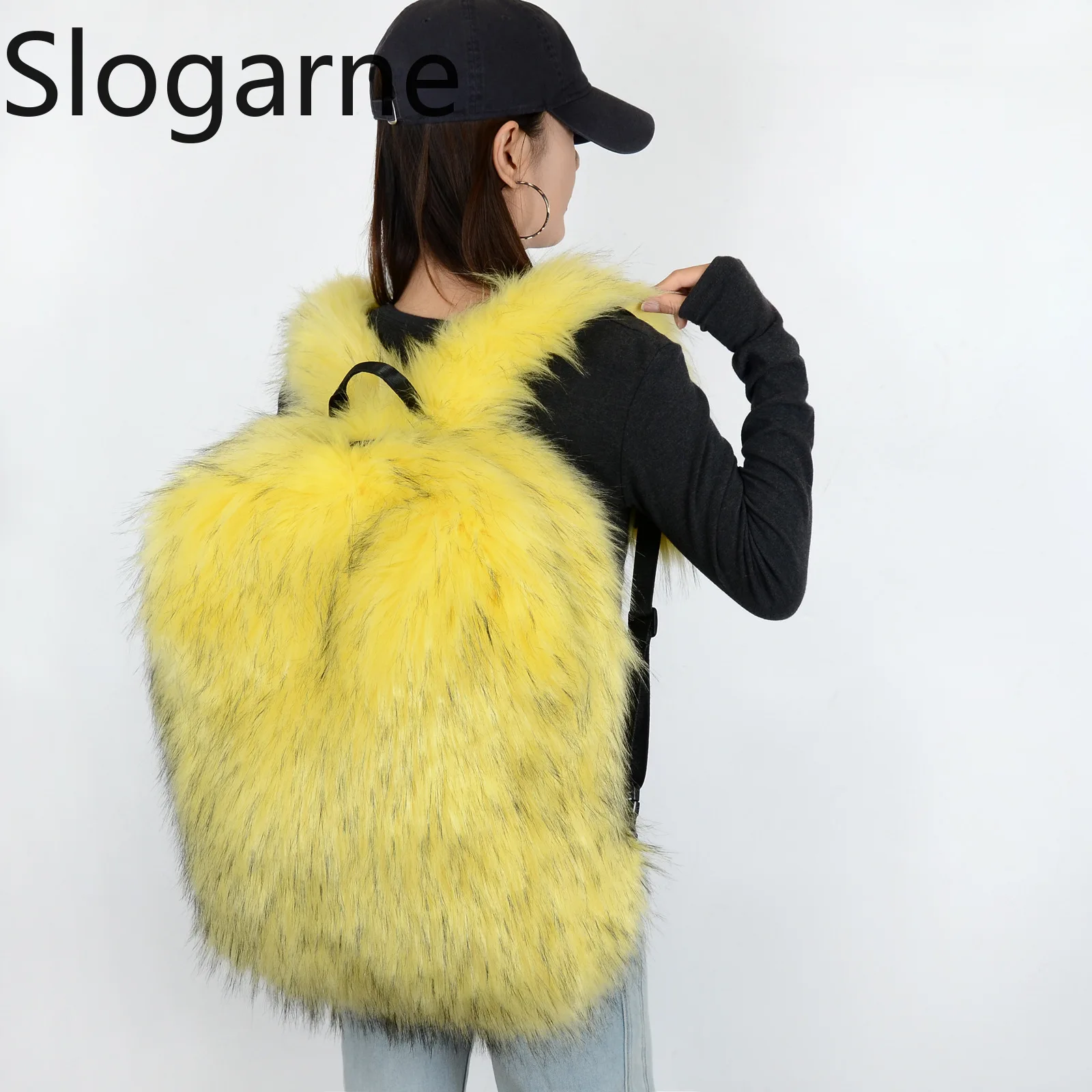 กระเป๋าเป้ขนสัตว์หรูหราสำหรับผู้หญิง ความจุขนาดใหญ่ กระเป๋าขนแรคคูนเทียมสำหรับผู้ชาย กระเป๋าเดินทางฤดูหนาว ของขวัญปีใหม่ 2026 กระเป๋าเป้แบรนด์ดีไซเนอร์