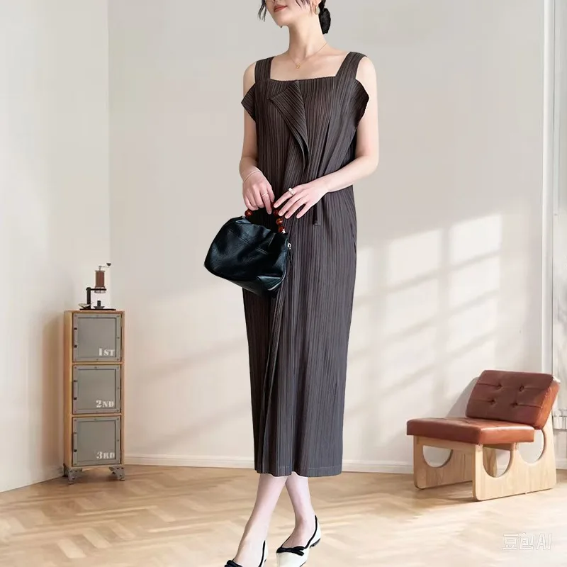 

Miyake Pleated Dress 2025 Summer Miyake High-end Fold French Casual Vacation Style Japanese Pleat Halter Dresses Women Clothing