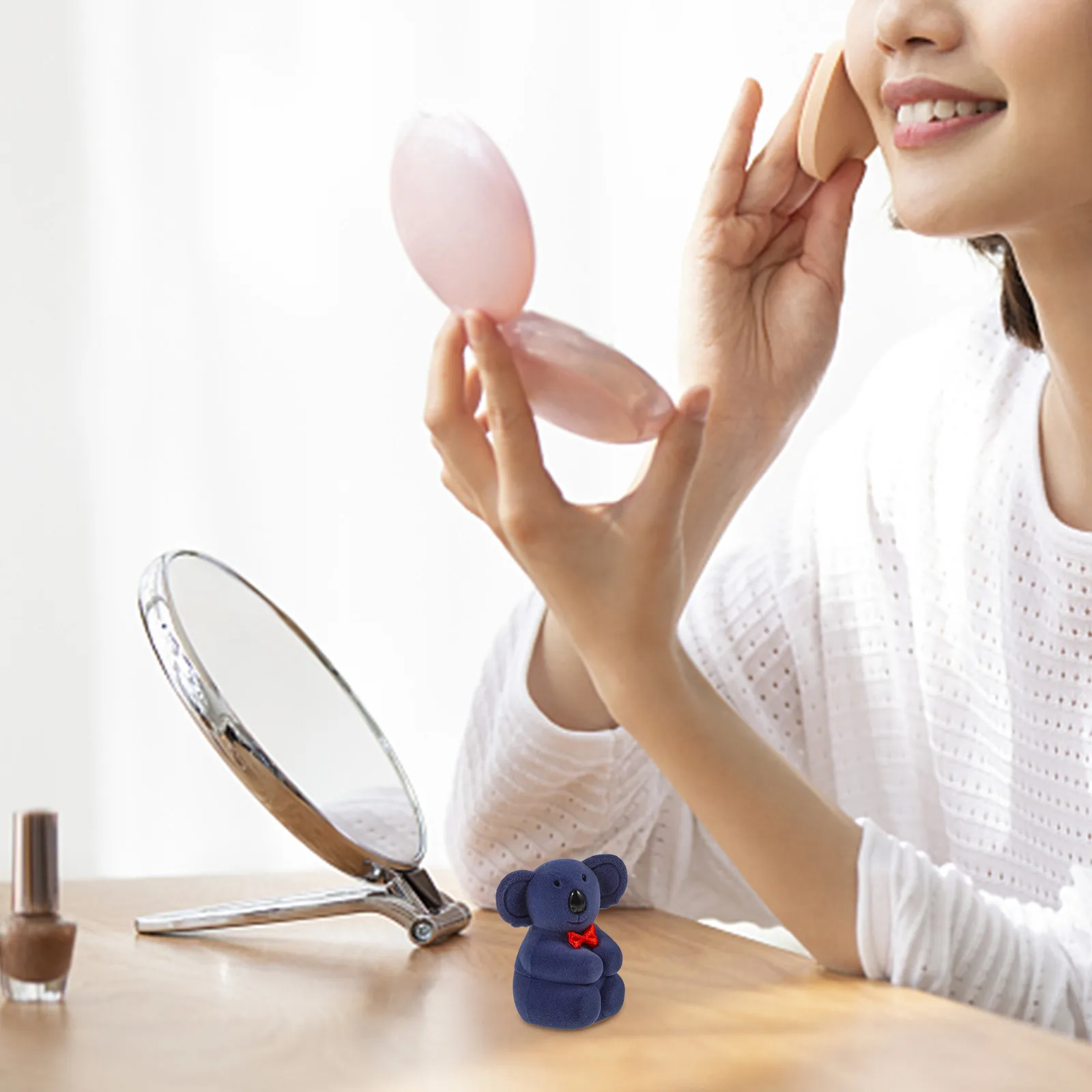 

Koala Shape Plastic Ring Box Jewelry Case for Proposal Engagement Wedding Ring Holder Organizer Earrings Storage Case