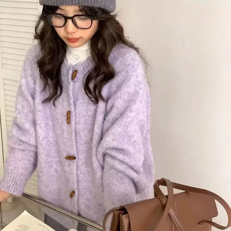 سترة محبوكة بأزرار على شكل قرن برقبة دائرية للنساء في الخريف والشتاء، سترة شمعية ناعمة ومتعددة الاستخدامات بنمط جديد