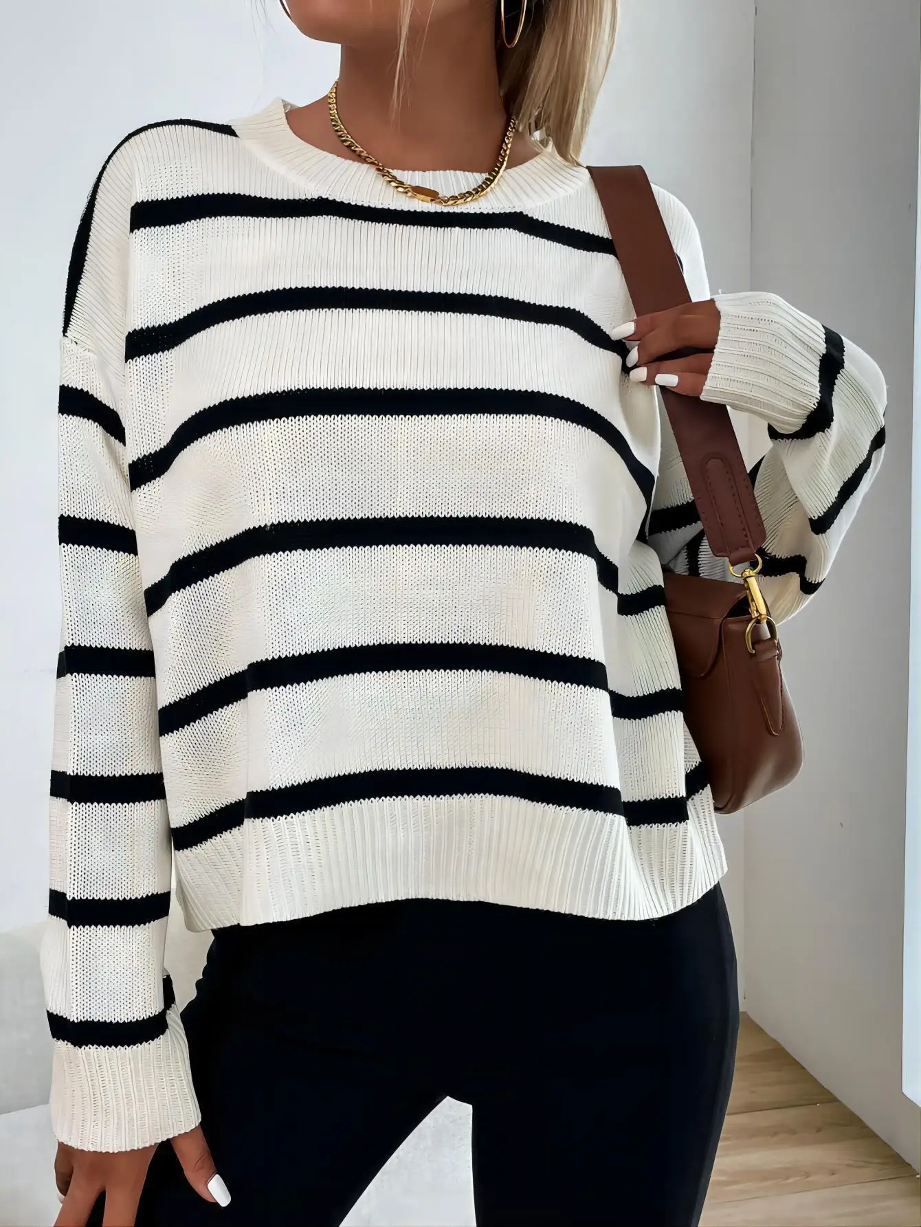 Women's Spring and Autumn Casual Black and White Striped Pattern Crewneck Knitted Sweater Long-Sleeved Colorblock Pullover