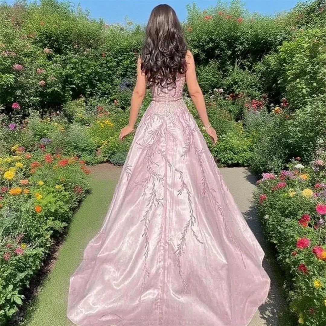 Lussuoso abito da ballo a trapezio con applicazioni di perline senza spalline personalizzato per donna, adatto per occasioni formali