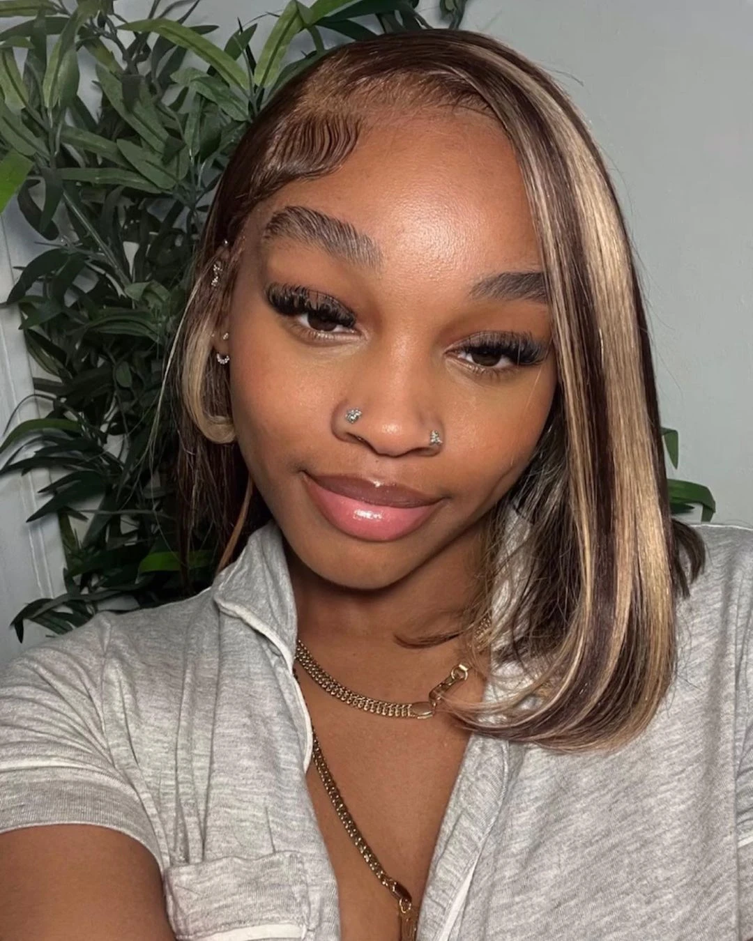 

Short Bob Wigs 100% Human Hair Straight Transparent Lace Front Bob Wigs Ombre Honey Blonde Wigs 4/27 Colored Highlight Wigs 13x4