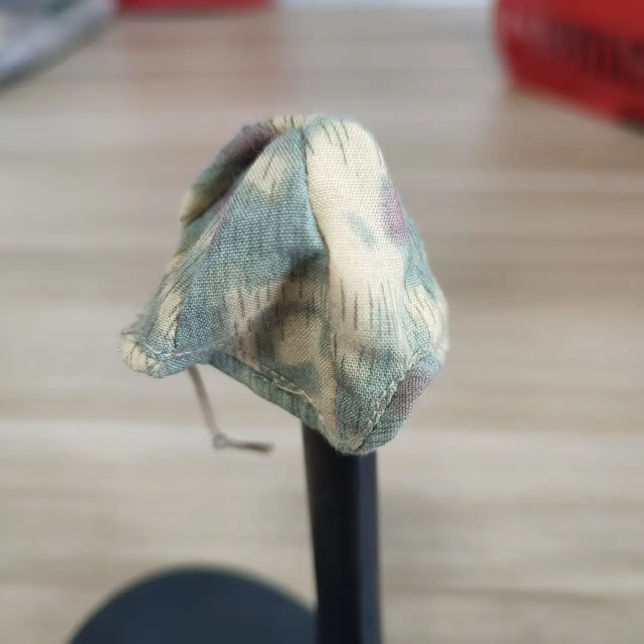 Housse de casque de Camouflage de soldat, accessoire de figurine d'action à l'échelle 1/6, housse de casque en tissu doux adaptée au corps de sculpture de tête de soldat de 12 pouces