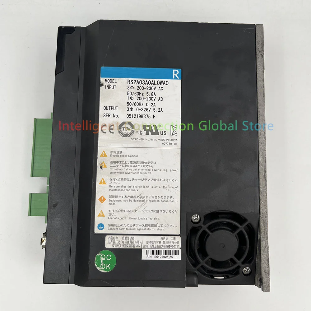 Servo driver 200-230V input 0-326V output RS2A03A0AL0WA0