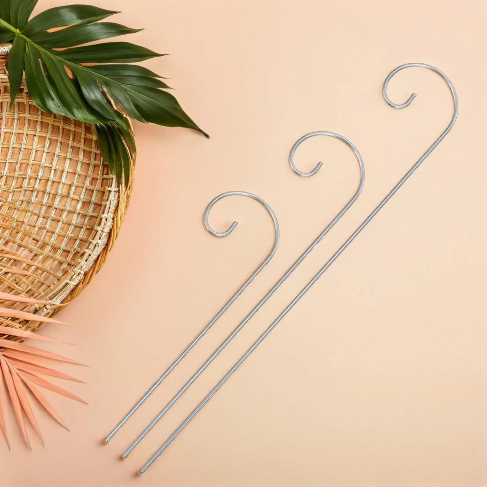 30Pcs Rust Resistant Metal Shepherd Hooks 7.86 11.79 15.72 Inch for Outdoor Plant Hangers Garden Lanterns Bird Feeder Poles Yard
