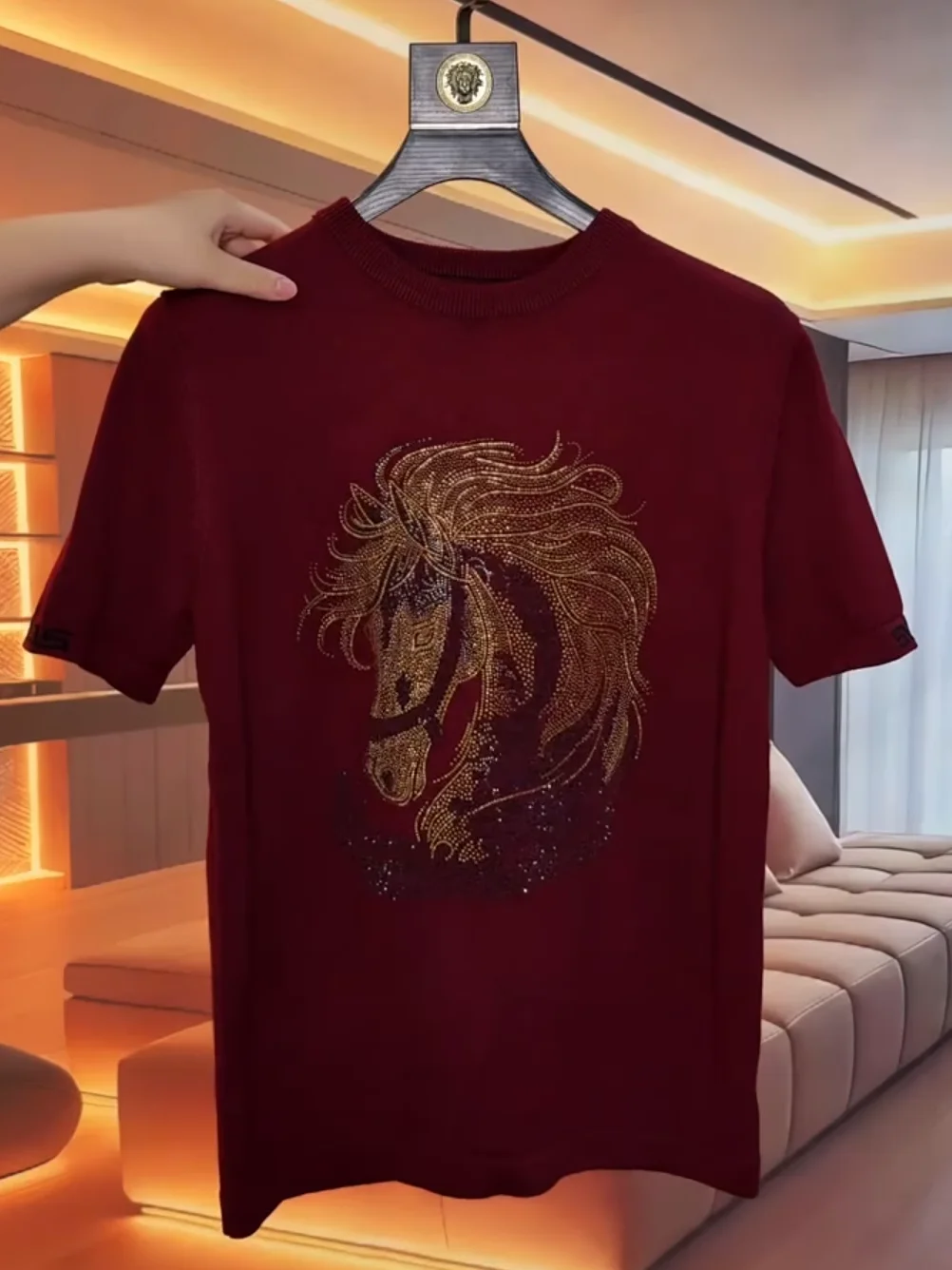 

Winter Men's Knitted ort Sve round Ne Sweater Year Luy Year New Arrival Versatile Lightweight Luxury Feeling T...