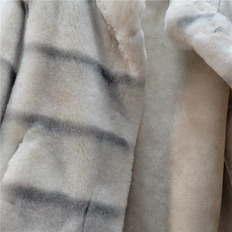 HKSH 2025 hiver nouvelles femmes fausse fourrure manteau col montant rayé poches à la mode élégant luxe mode haut de gamme chaud veste HK16396