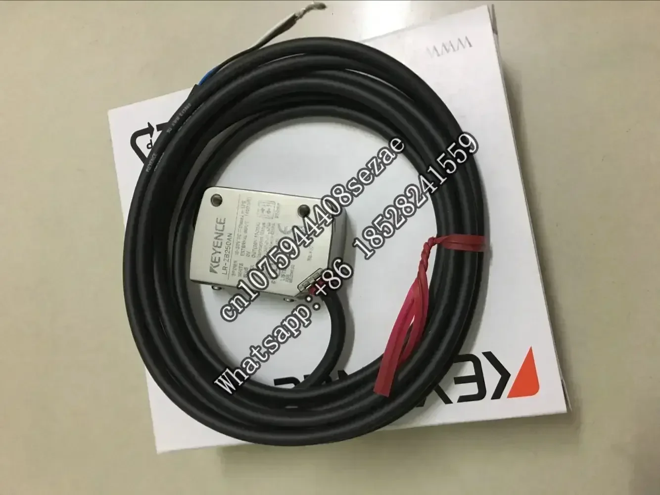 

Специальная распродажа нового оригинального японского датчика KEYENCE: LR-ZB250AN.