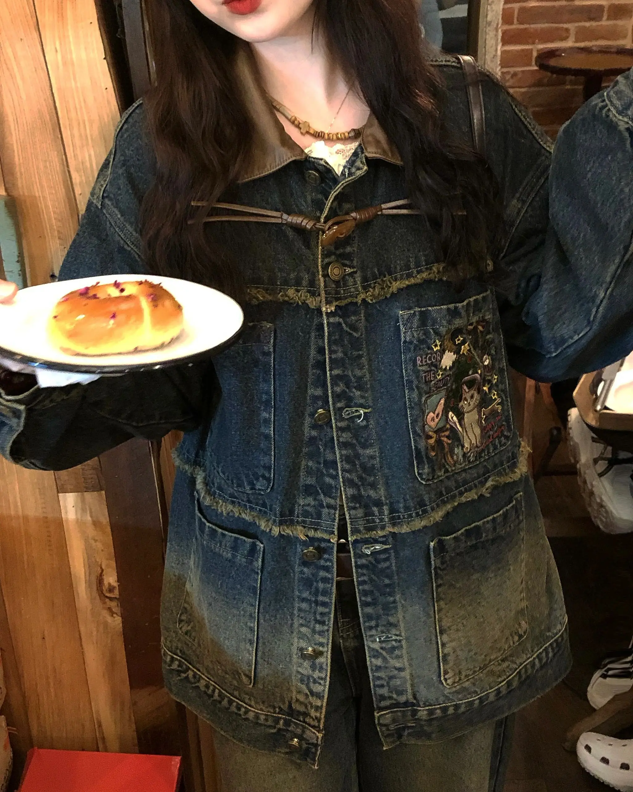 2025 Spring and Autumn American Retro Style Avocado Green Patchwork Denim Jacket Women's Loose Blue Casual Daily Jacket