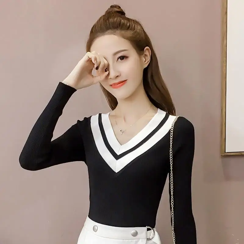 

Autumn and Winter Slim Sweater Women's V-Neck Pullover Casual Knitted Top Short Undercoat Fashion Tops T53