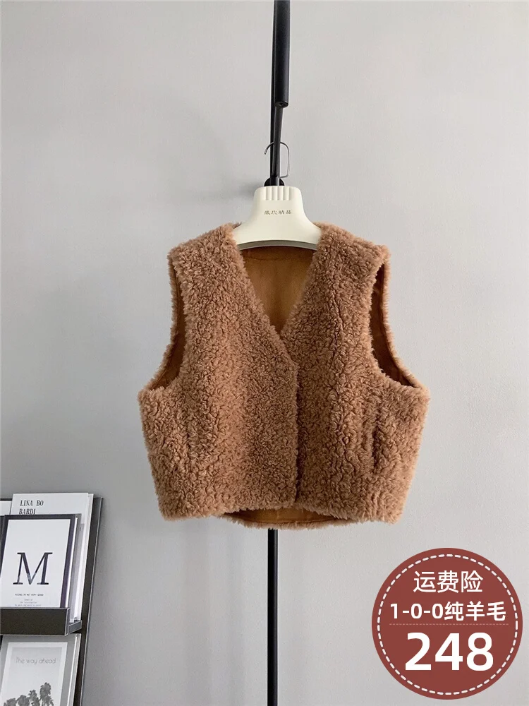 Haining new fur solid color lamb wool hidden button vest, women's petite temperament, casual and versatile pure wool jacket