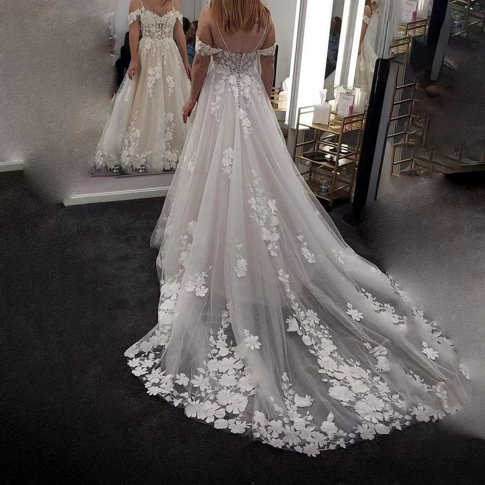 

Elegant Wedding Dress Bride Gown Spaghetti Strap Sweetheart Neckline A-Line Applique Chic Bridal Dress for Wedding Customized
