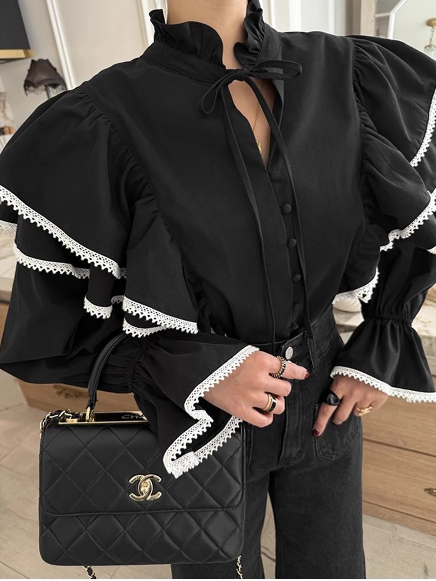 

Элегантная женская рубашка с кружевной отделкой, модный клетчатый дизайн, с бантом, универсальный топ в корейском стиле, с рукавами-фонариками, полиэстер...