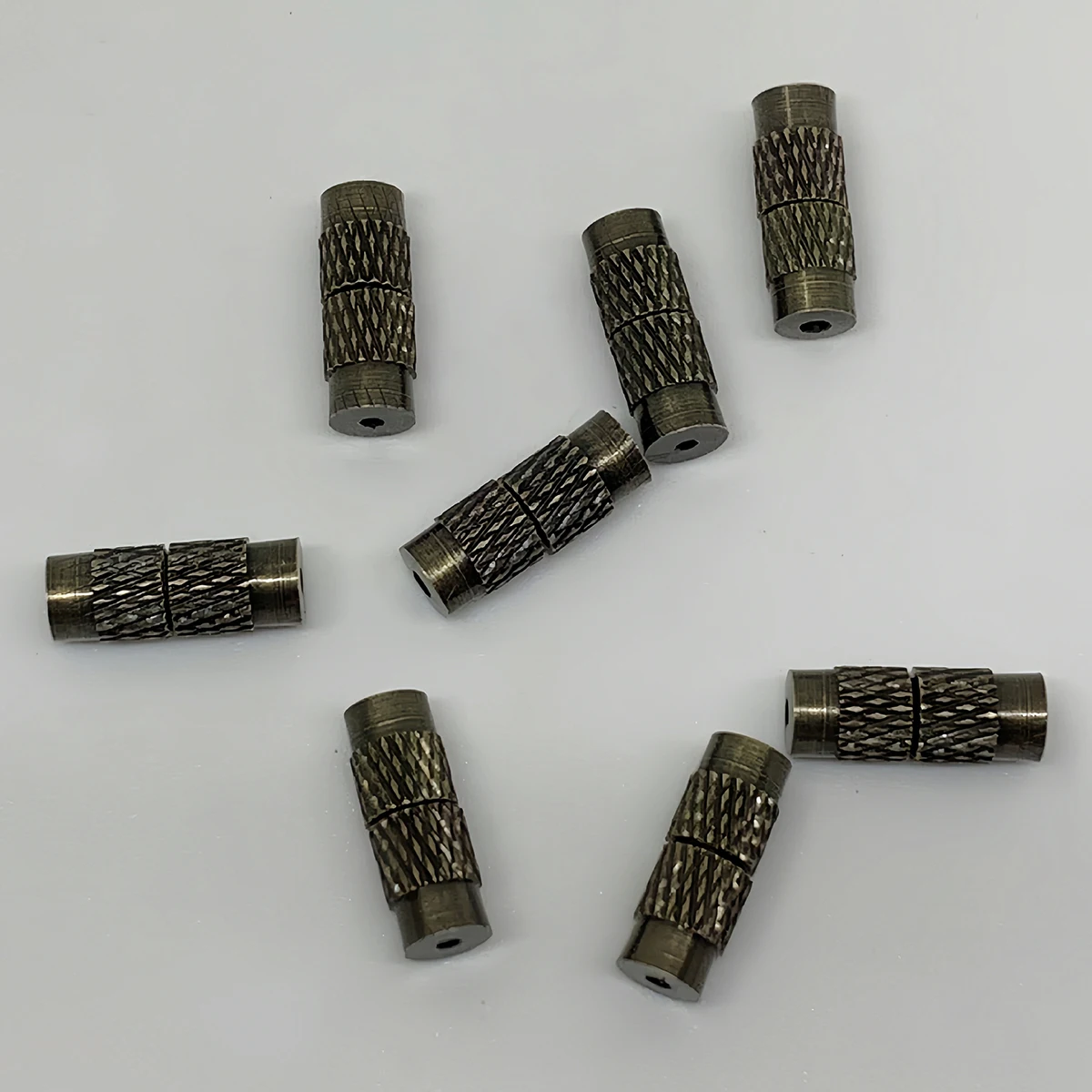 10/20 Stück Messing-Schraubverschlüsse, Endkappen, Verbindungsstücke, Schraubverschlüsse für Armband- und Halskettenherstellung, Zubehör – Detail 7