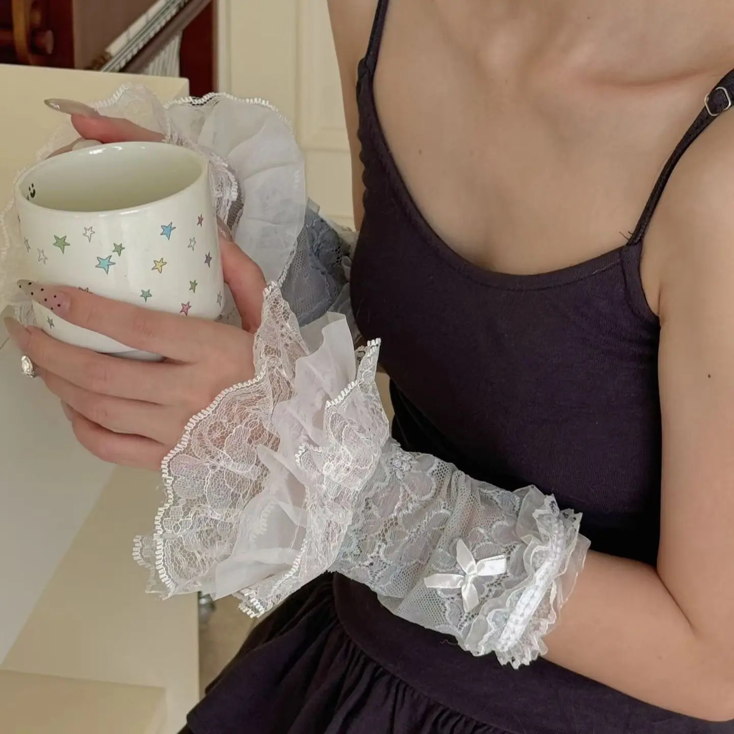 

Y2K Lace Arm Sleeves for Women Elegant Bow Mesh Fingerless Gloves Cute Fairycore Lolita Wrist Cuffs for Daily And Parties