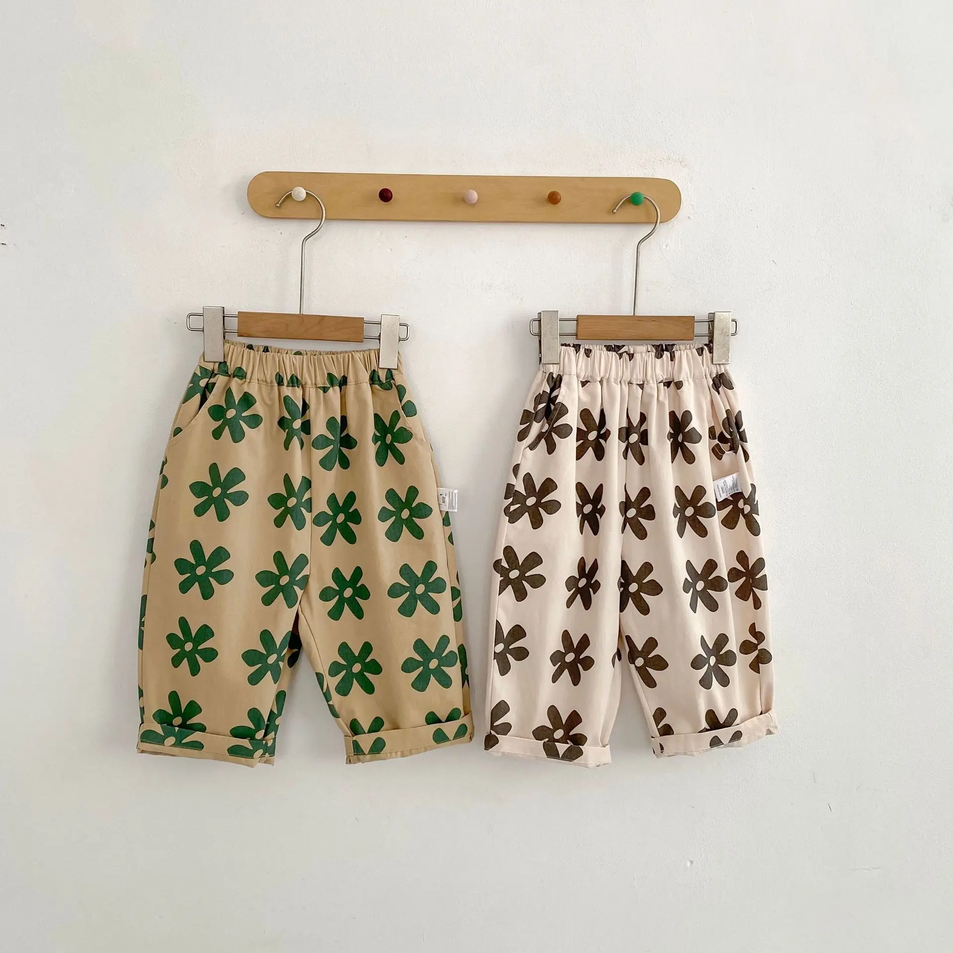 

New autumn baby clothing for 0-3 years old, fashionable casual pants for both male and female babies, loose floral printed pants