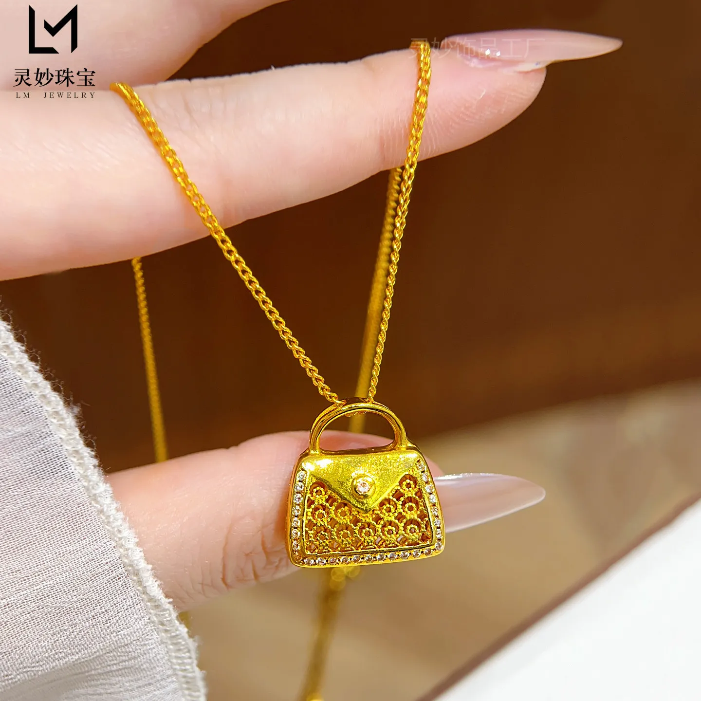 9999 24K real gold filigree diamond bag necklace pendant as a birthday gift for girlfriend, high-end and versatile jewelry