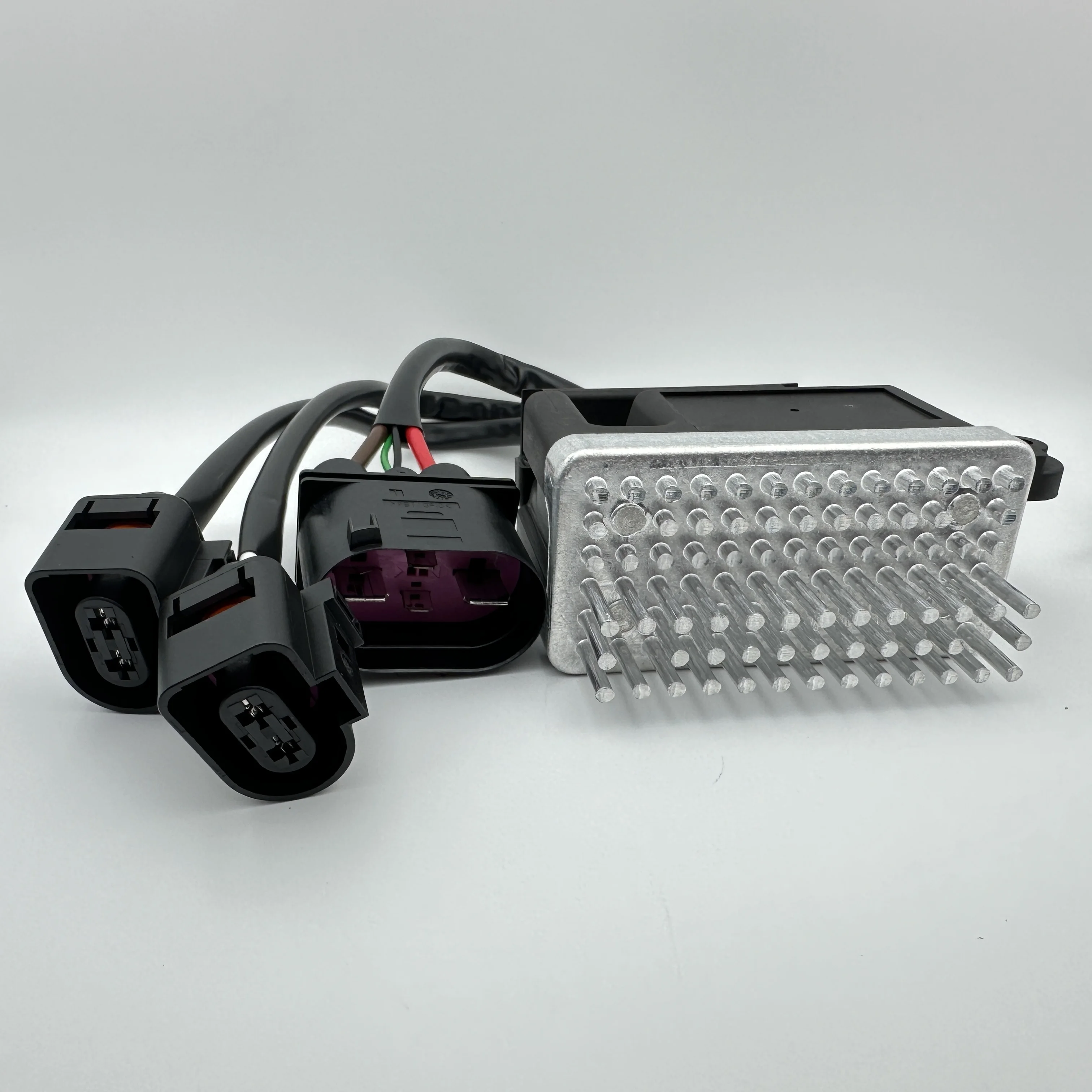 

Модуль управления вентилятором охлаждения двигателя для Audi A4 A5 A6 Q3 Q5 09-18 8k0959501g