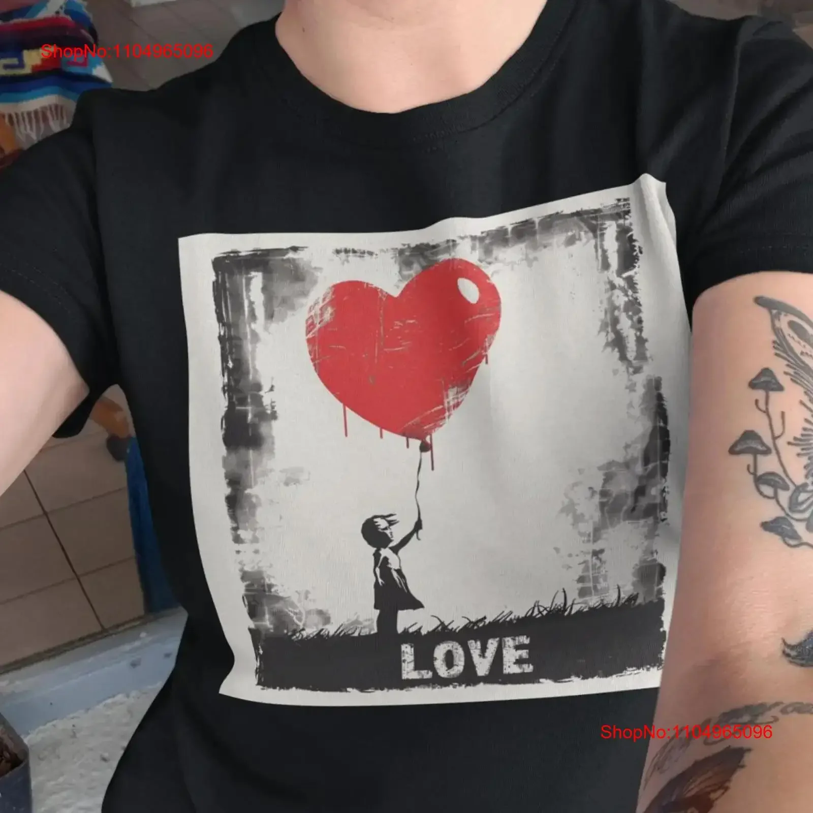 

Banksy Love T shirt Red Balloon girl Art Graffiti Valentine's for Her Romance vintage Washed Stylish Breathable Versatile