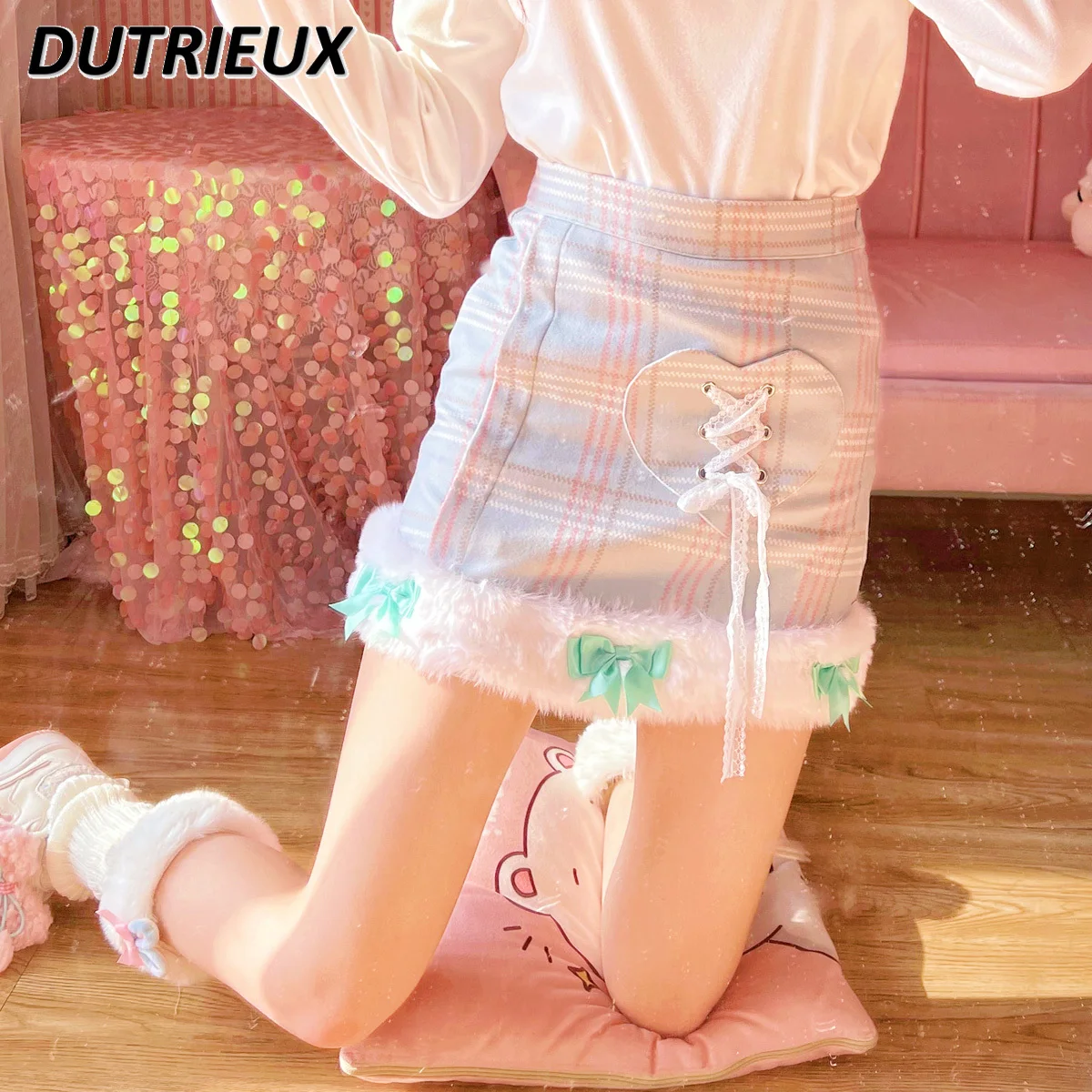 

2024 Spring and Autumn New Furry Bow Plaid Love Strap Woolen Short Skirt Sweet Girls Exposure-Proof Mini Skirts Pantskirt