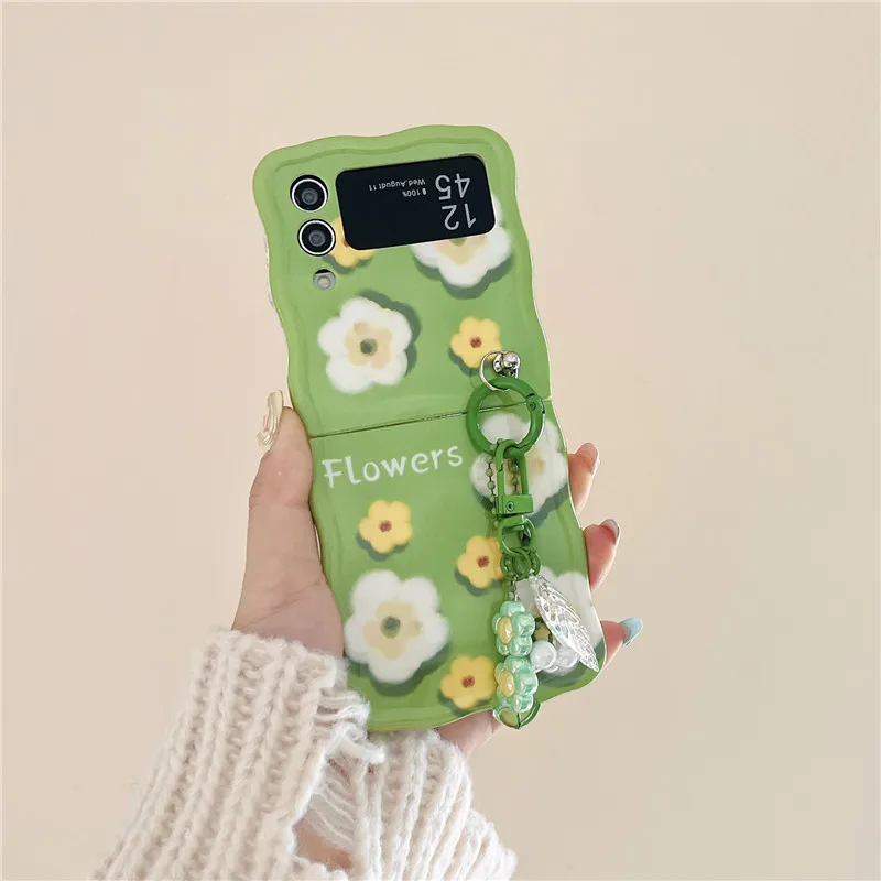 Cute Flower Pendant Phone Case For Samsung Galaxy Z Flip 3 4 5 5G Wave Shockproof Back Cover For Samsung Z Flip3 Flip4 ZFlip5