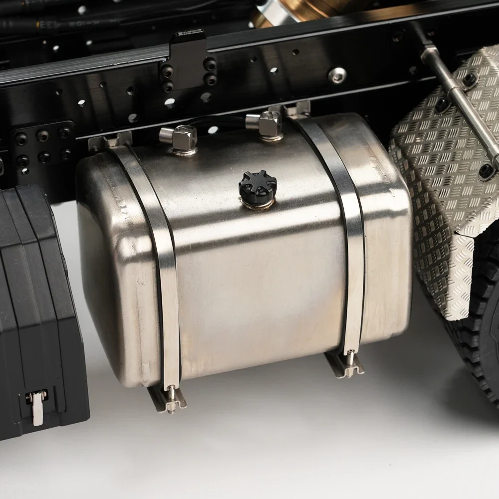 Simulation Fuel Urea Air Tank Battery Box Scale Accessories for 1/14 Tamiya RC Euro Tractor Tipper Dump Truck DIY Upgrades
