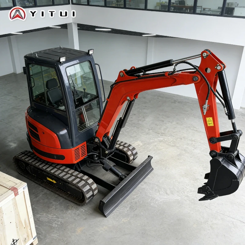 Strong Digging Force Multifunctional 2.6 Ton Mini Excavator For Home Customized Fast Operating Speed