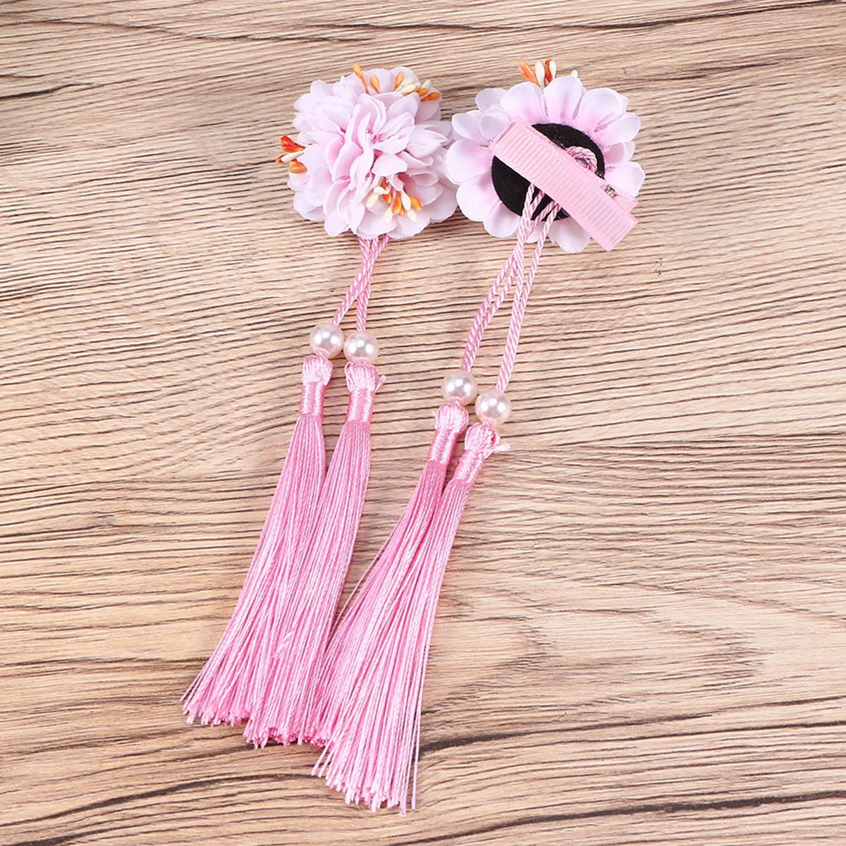 

2 pcs Flower Tassels Hair Clips Long Tassels Design For Thick Thin Curly Straight Hair Gift Style Barrettes Wild