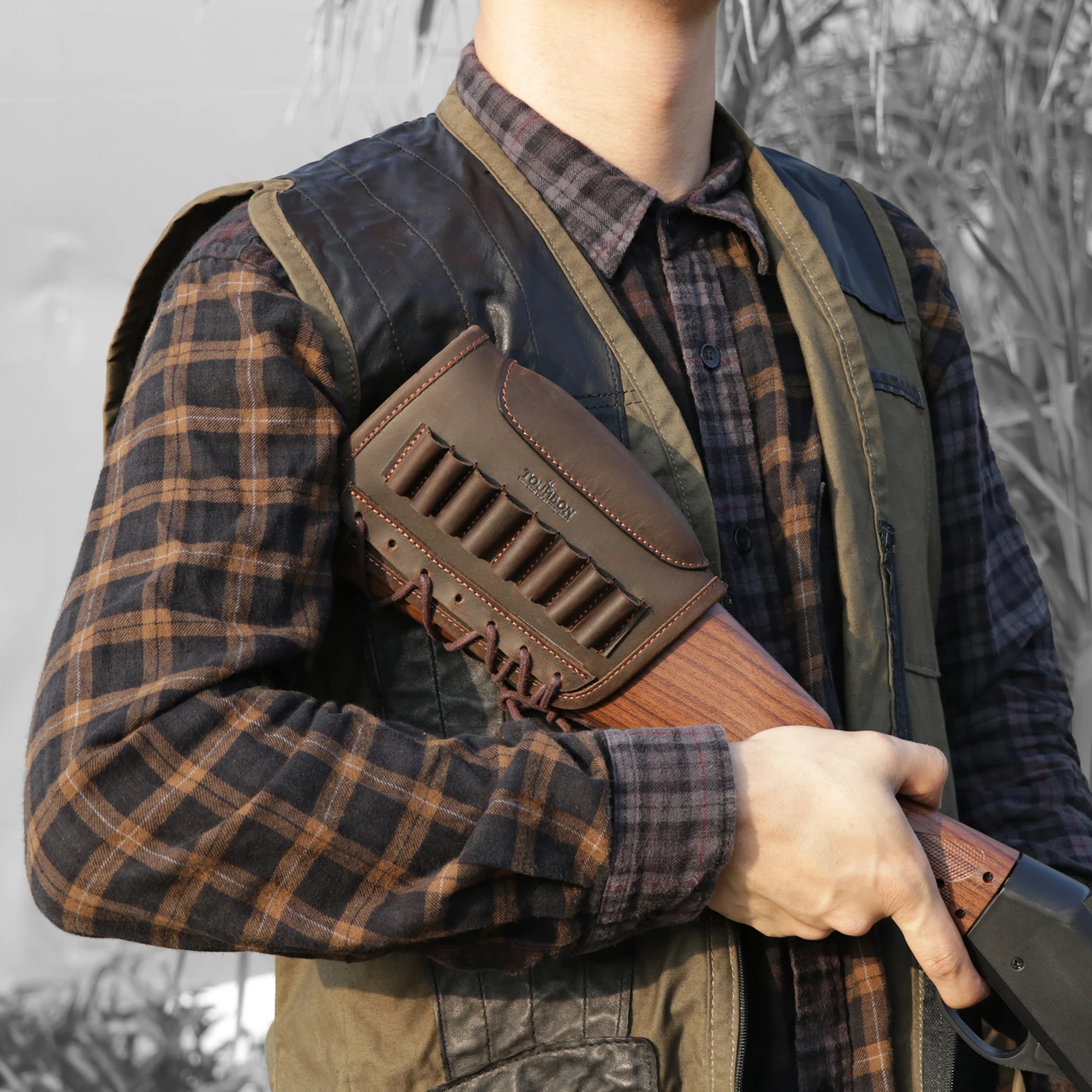 Tourbon taktisches Gewehr Gesäß Wangen auflage Riser Echt leder Schusswaffen Munition patronen Halter Träger Jagd zubehör – Detail 3