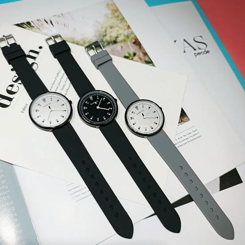 Silicone Waterproof Watch, Suitable for Medical Staff, Students, and Both Men and Women - Military Timekeeping, 24-hour Format