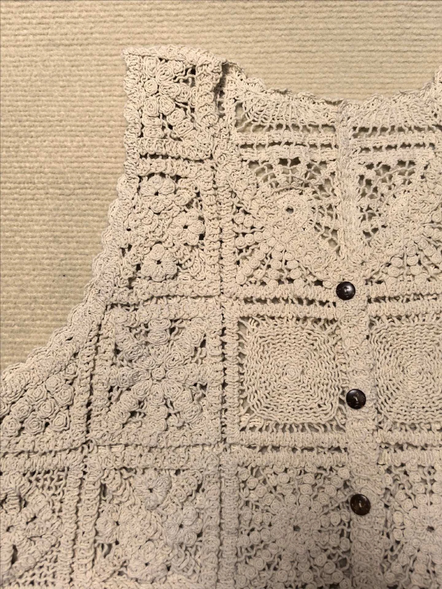 

Hand Knitted Hollow out Hook Flower Vest Women's Spring Summer Svel Open Cardigan Loose oulder Pad Vaion Sle