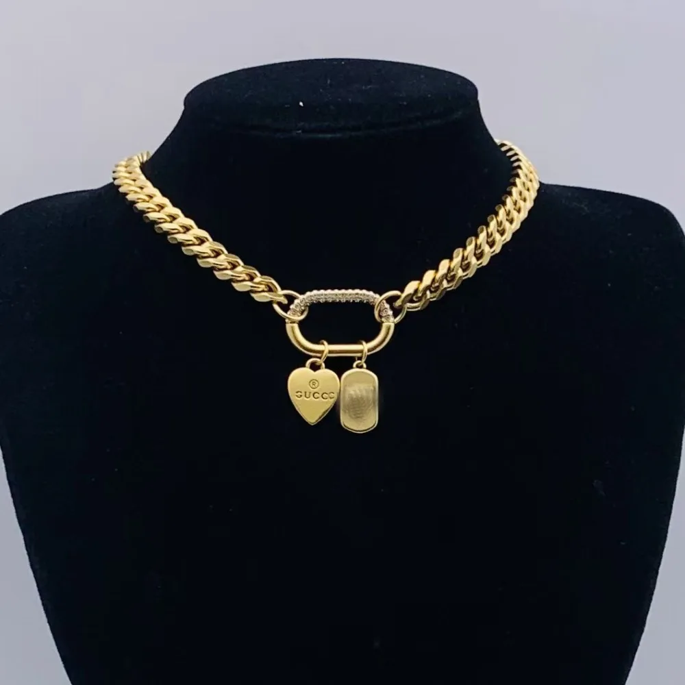 2025 New High-end Letter Retro Necklace, Luxurious and Versatile, Suitable for Daily Matching