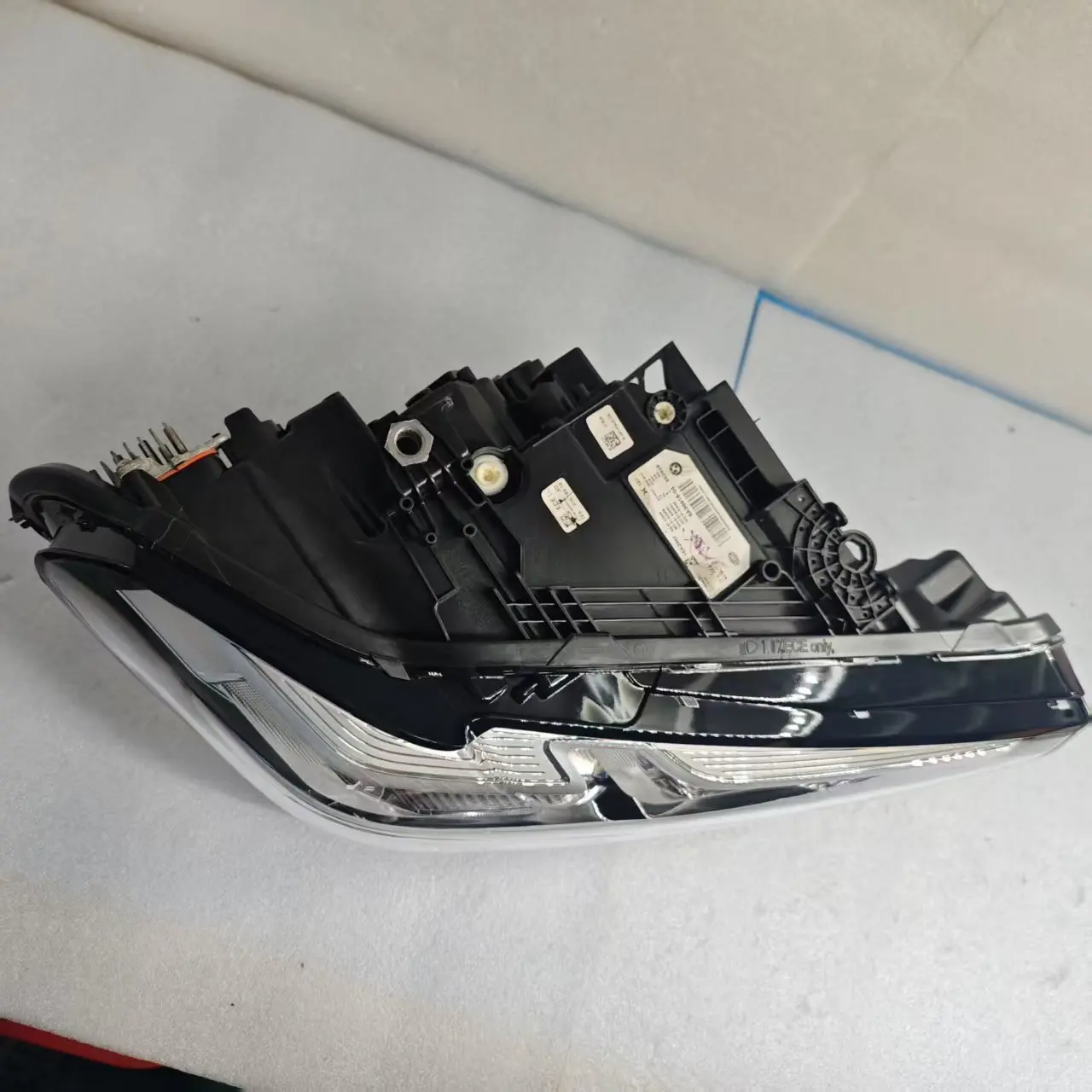 

+2 templates LED Headlights Original High Quality Blue Car Headlamp with For BMW 5 Series G31 6000K Color Temperature