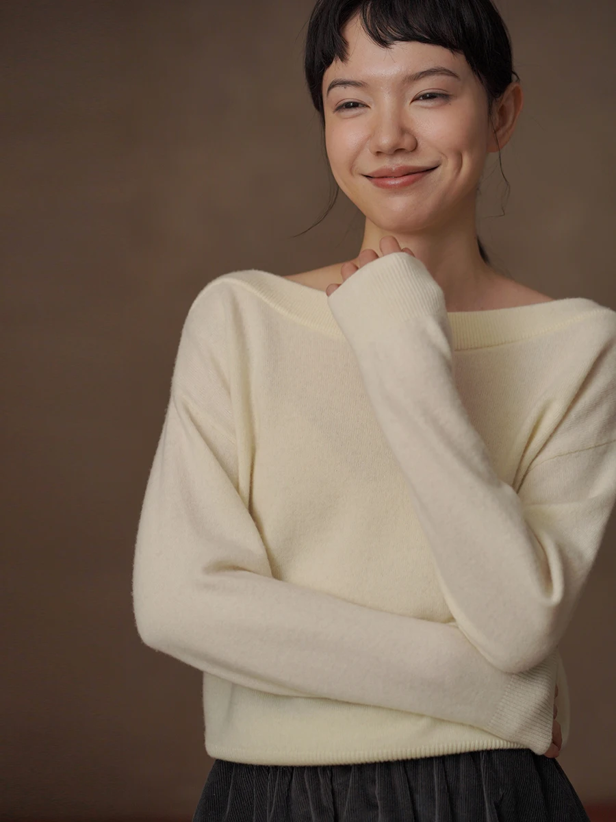 

Свитер Hacikis Miss Elegance: Вязаный, на одно плечо, из 100% шерсти, пушистый, облегающий, нежный, повседневный, свободного кроя, длинный рукав