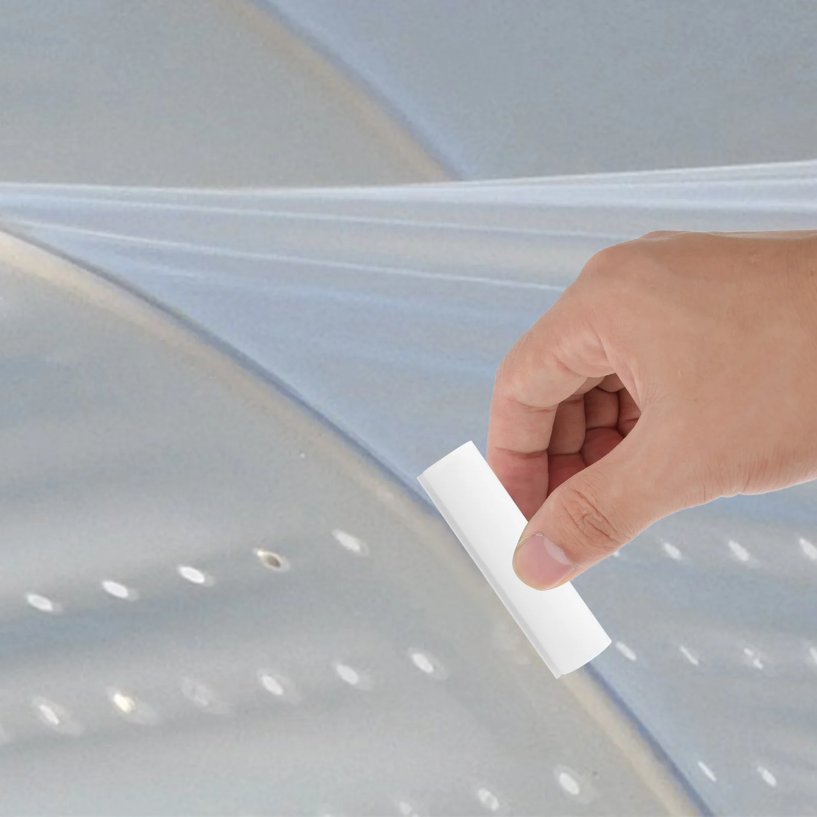 

16pcs PVC Pipe Greenhouse Accessories White R-shaped Clips for Garden Sturdy Durable Plant Cover Clamps Plastic Hoop Clamps